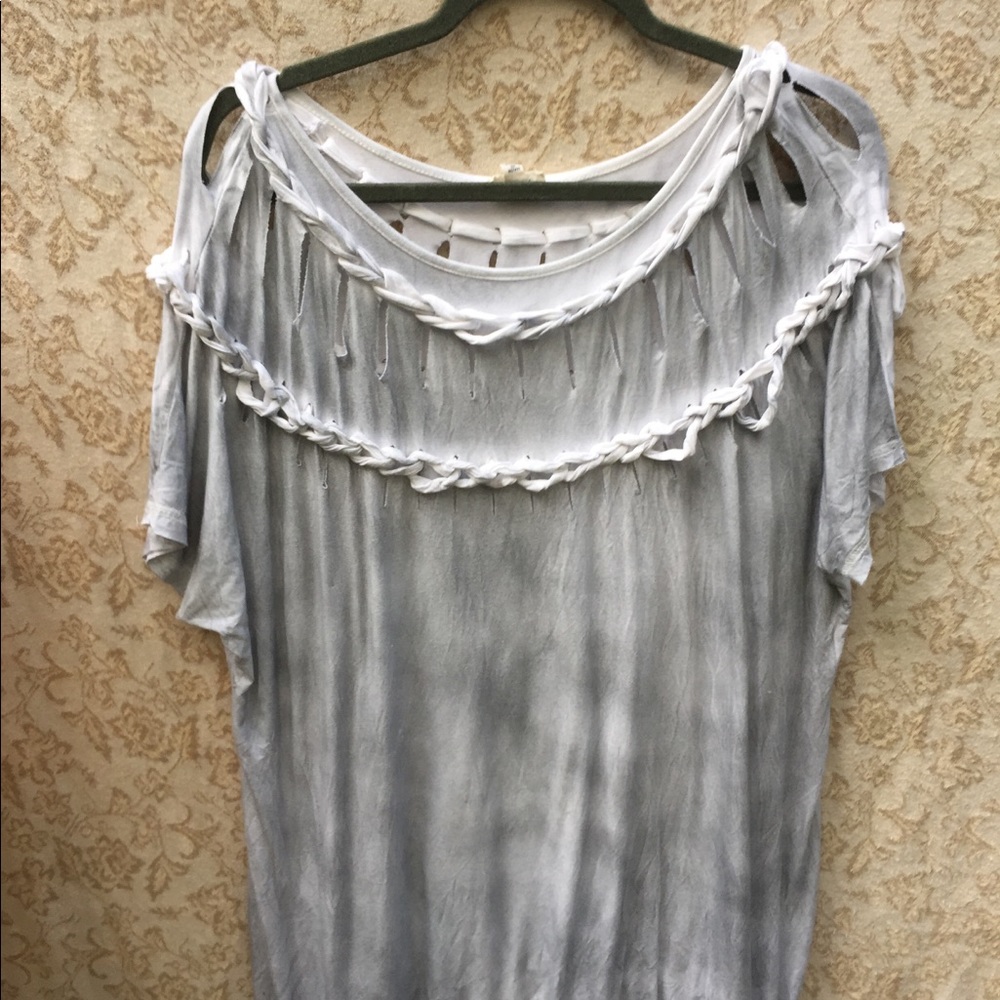 POL Top size M stretchy over sized